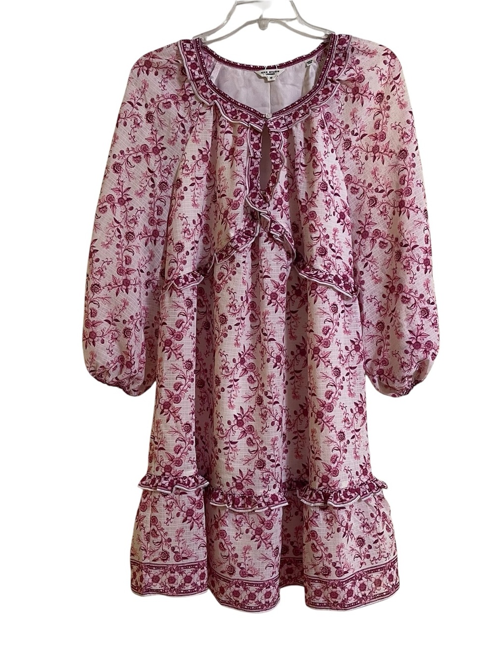 Max Studio London Cream and Red Floral Mini Dress NWOT
Size M